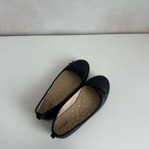 Cat & Jack Black Girls' Bow Ballet Flats size 13 black